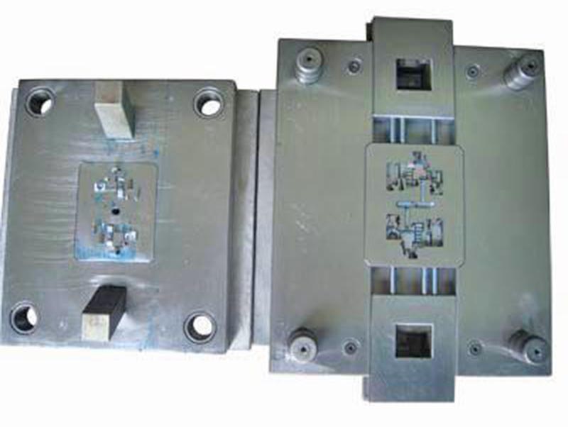 杜尔伯特精密塑料模-01